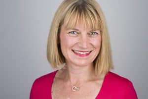 Tracey Groves